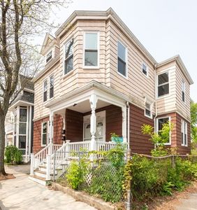 103 Cross St, Somerville, MA, 02145
