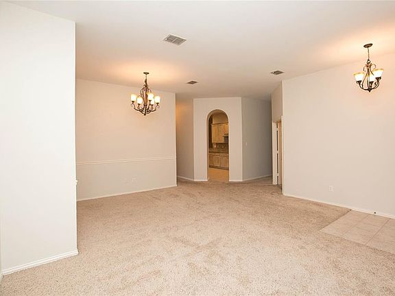 3rd image of 11006 Shadow Brook Ln