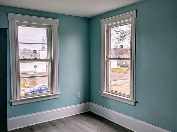 5th image of 221 Elmwood Ave #1