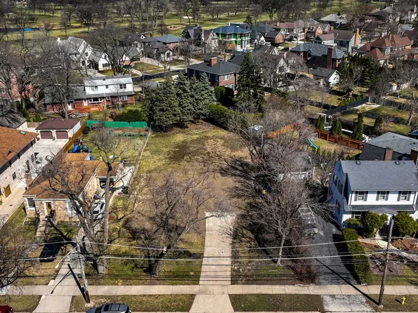 445 N Northwest Hwy, Park Ridge, IL 60068