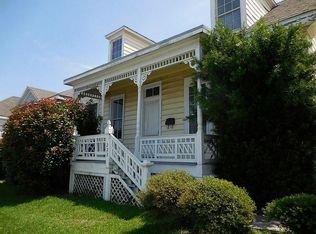 222 Ferry Rd, Galveston, TX 77550
