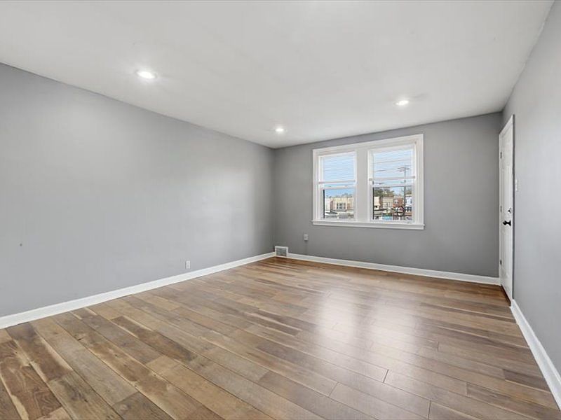 1st image of 6022 Baltimore Ave Floor 2