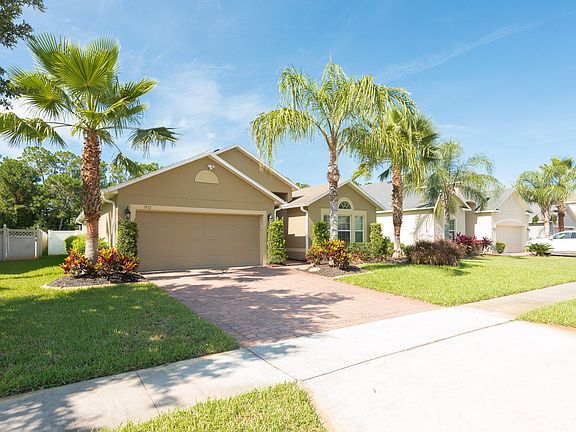 2nd image of 3932 Sunset Cove Dr