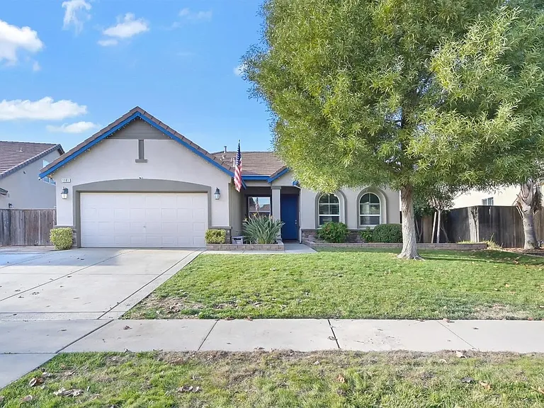 1181 Bluegrass St — Photo 1