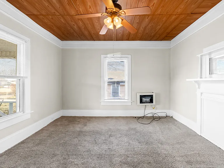 257 Jefferson St — Photo 4