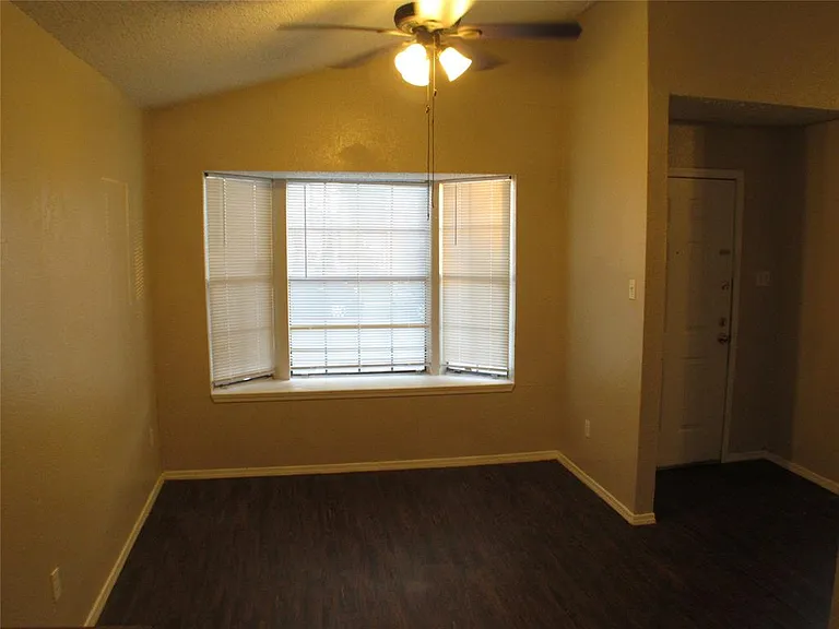 10311 Tamworth Dr — Photo 46