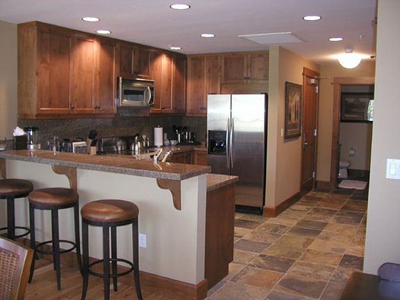 4th image of 1900 North Village Dr #1302
