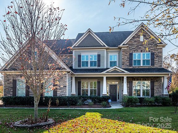 3rd image of 6520 Bridgemoor Dr