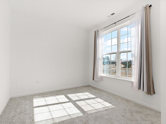 5th image of 6042 E 116th Ave