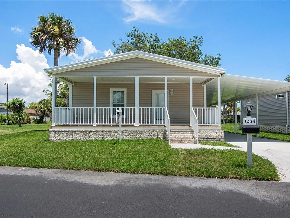 1284 Plymouth Pl
