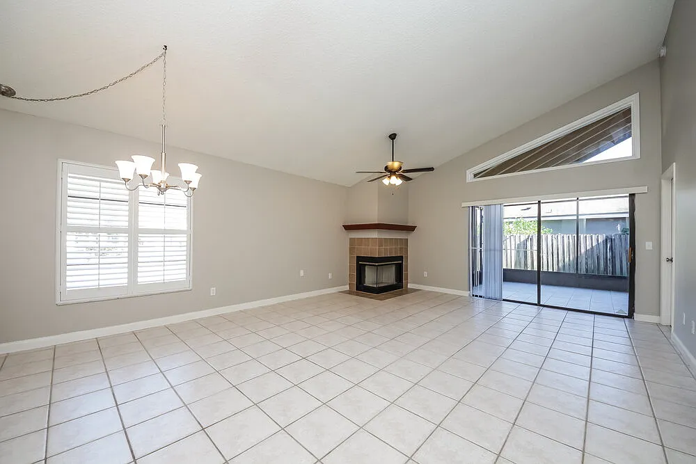Photo 2 of 14 - 791 E Charing Cross Cir - Lake Mary, FL Building Photo - 791 E Charing Cross Cir