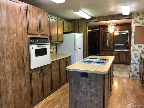 4th image of 2500 S 370th St Unit 31