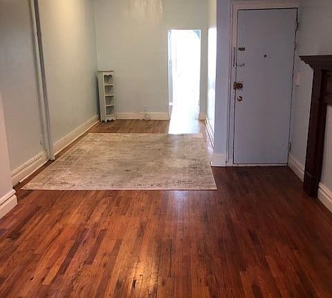 3rd image of 431 W 48th St APT 1E
