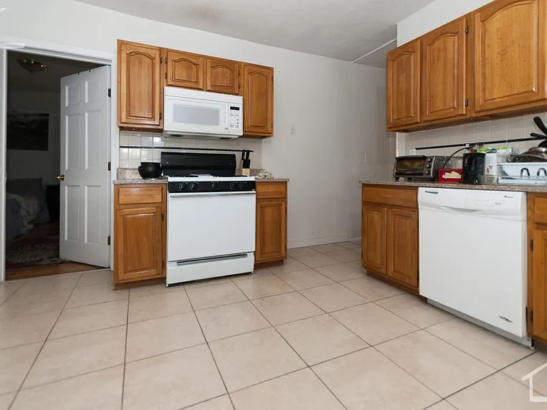 44 Brainerd Rd #2B — Photo 7