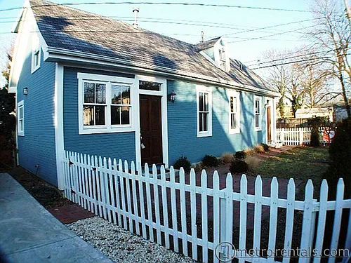 264 E Kossuth St Photo 1
