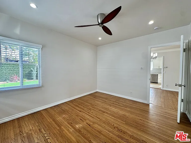 1206 Greenacre Ave — Photo 11
