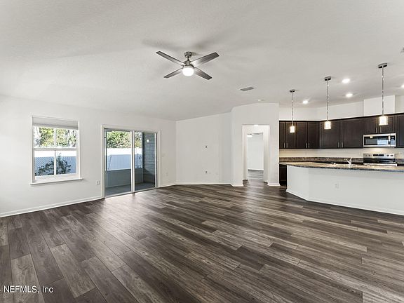 4th image of 6351 BARRINGTON COVE Lane