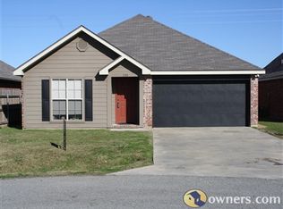 105 Army Ranger Dr, Duson, LA 70529