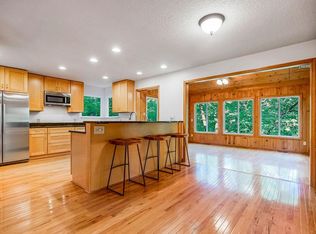 4654 Black Swan Dr, Shawnee, KS 66216