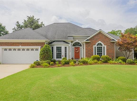 3rd image of 5635 Sunstar Ct