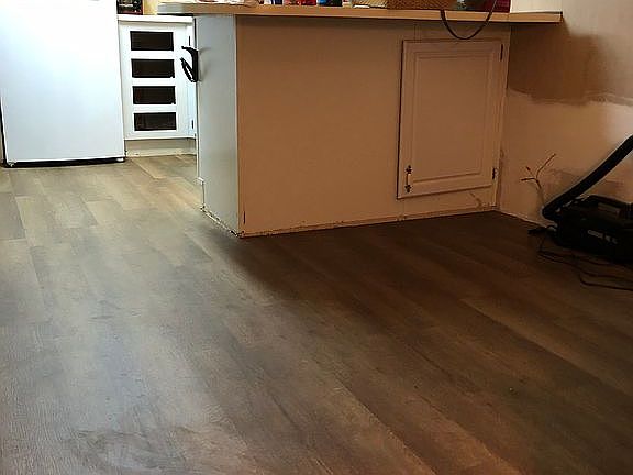 New vinyl plank flooring 