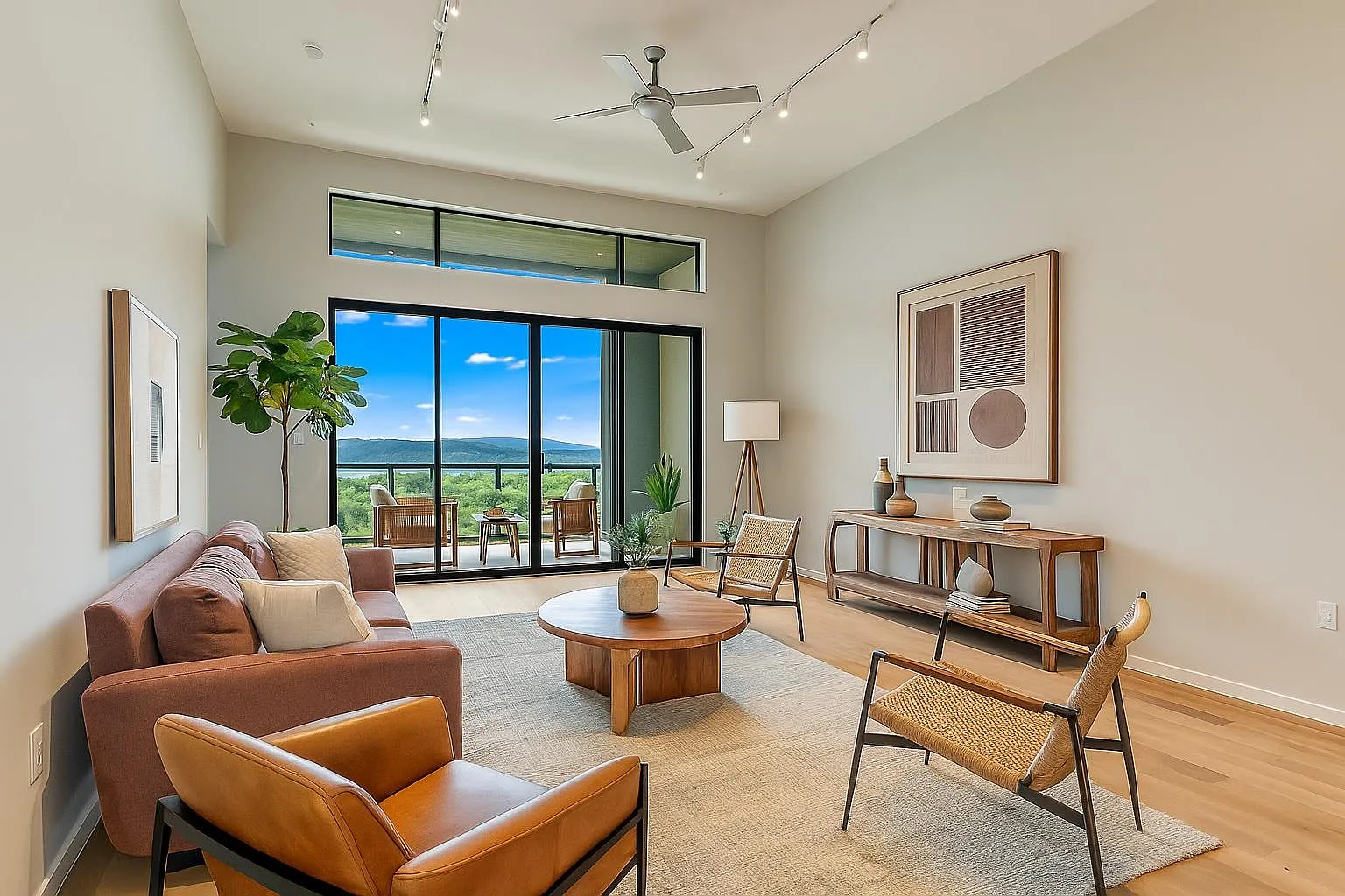 3 bed, 2.0 bath, 1379 sqft, $3,300 — Photo 3