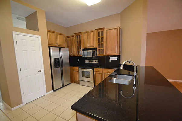 Building Photo - 772 Andover Cir