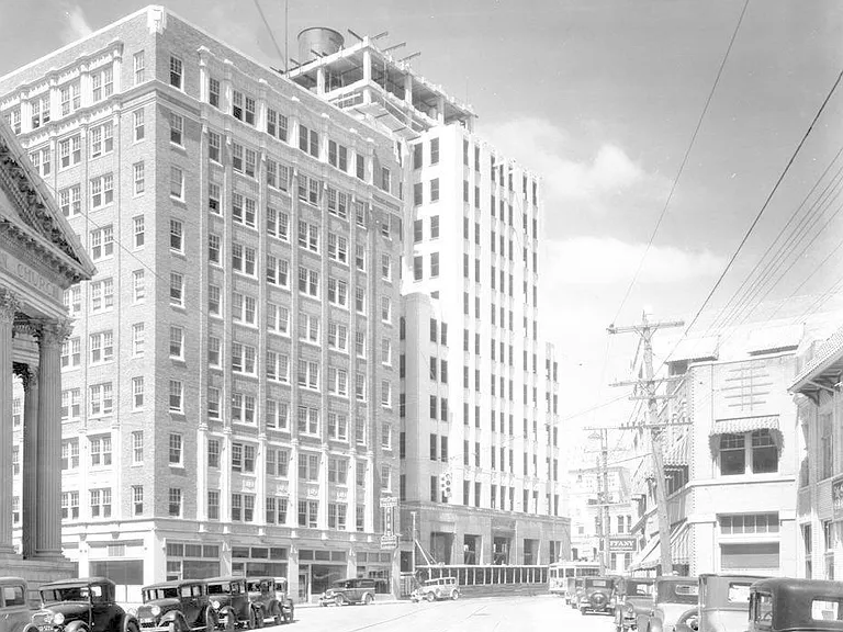 Lone Star Gas Lofts II — Photo 22