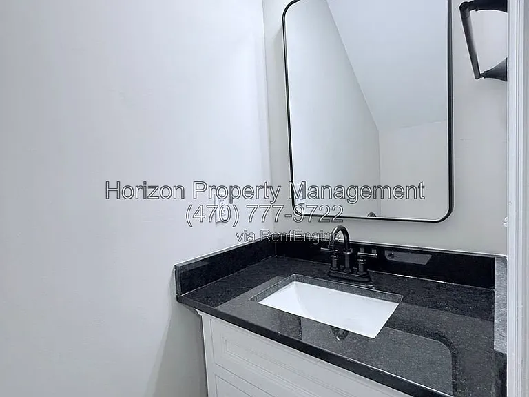 4042 Hidden Hollow Ter #B — Photo 4