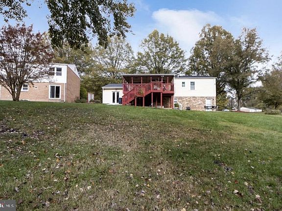 5th image of 1509 Lorelei Dr