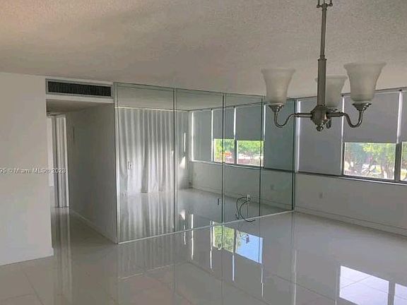 2nd image of 1300 NE Miami Gardens Dr APT 306E