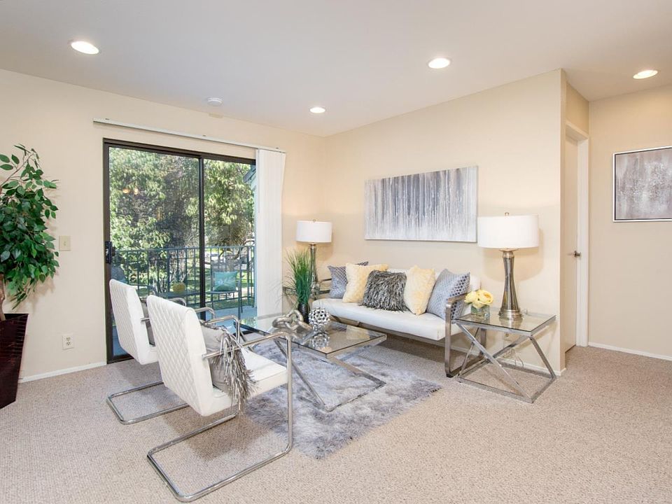 1st image of 1055 N Capitol Ave APT 86