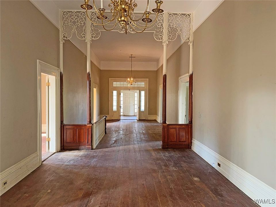 7th image of this home