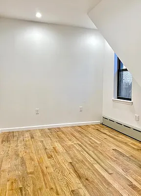 Rented by Parlor Real Estate Corp | media 18