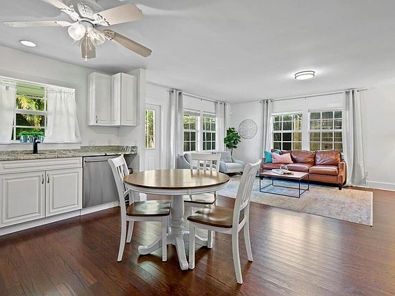 4th image of 604 SW 11th Court