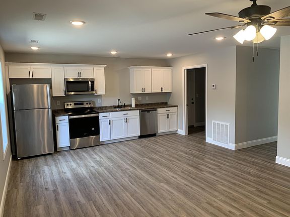 5th image of 401 Lutes St #17087332