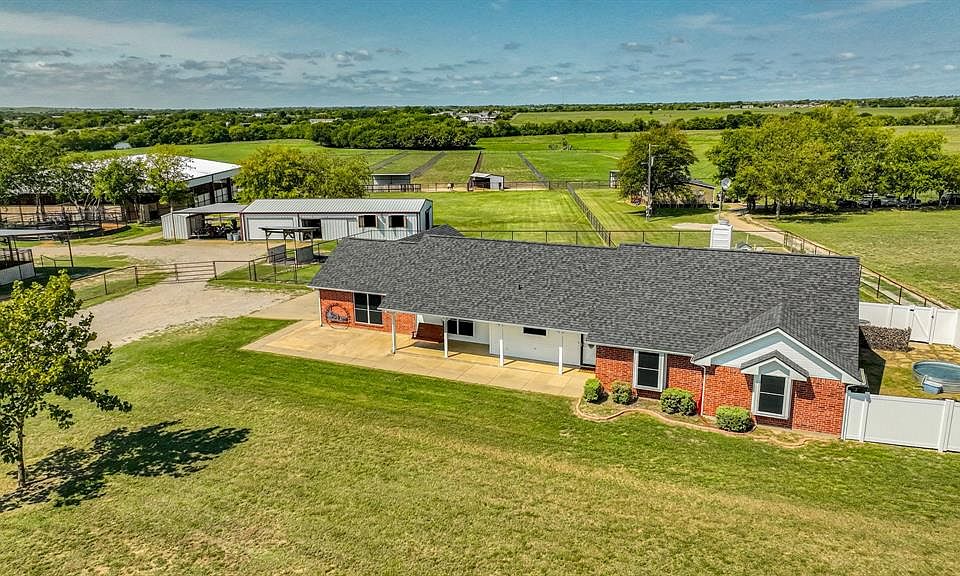 380 Heritage Creek Dr, Rhome, TX 76078 MLS 20142579 Zillow