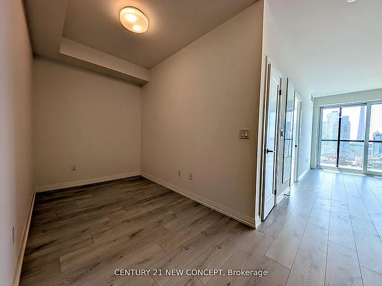 280 Dundas St W #2807 — Photo 15