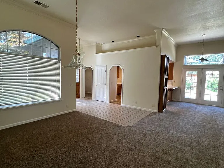 120 Heaton Ct — Photo 16
