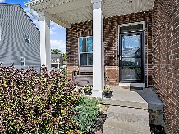 5th image of 3120 White Ash Dr