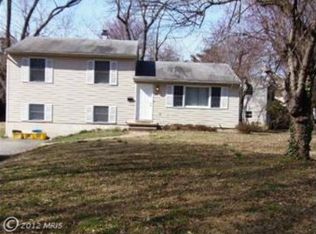 200 Hollyberry Rd, Severna Park, MD 21146