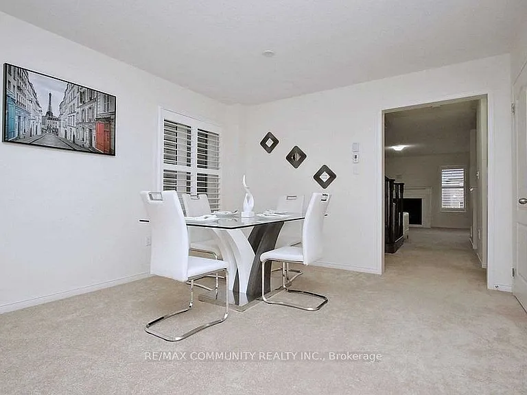 223 Windfields Farm Dr W — Photo 4