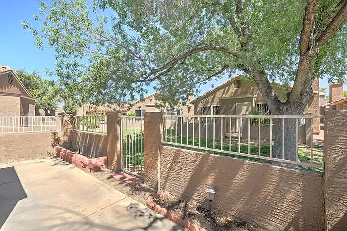 7040 W Olive Ave #92 — Photo 23