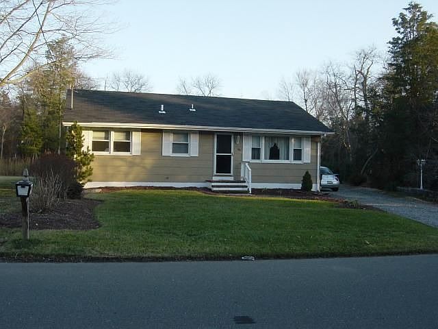 1st image of 90 Keats Ave