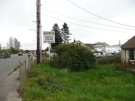3rd image of 520 54th Ave E