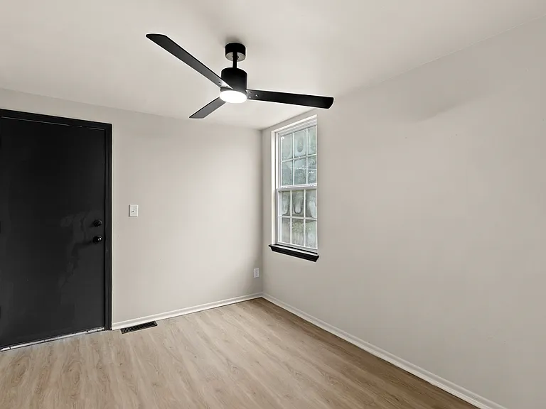 3445 Itaska St — Photo 12