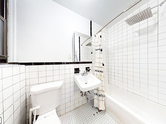 4th image of 431 E 73rd St APT 4fw