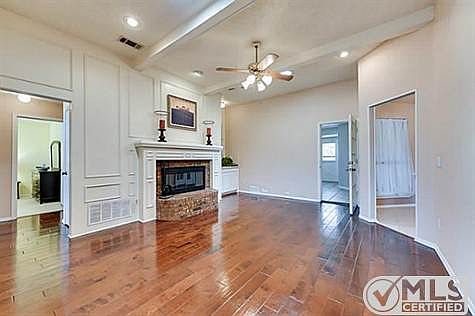 4th image of 410 Kamber Ln