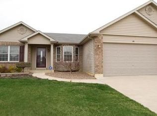 185 Rockport Dr, Troy, MO 63379