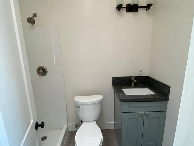 Bedroom 1 bathroom
